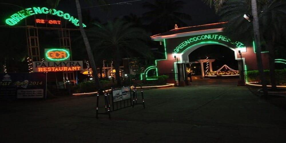 Green Coconut Resort Chennai Bagian luar foto